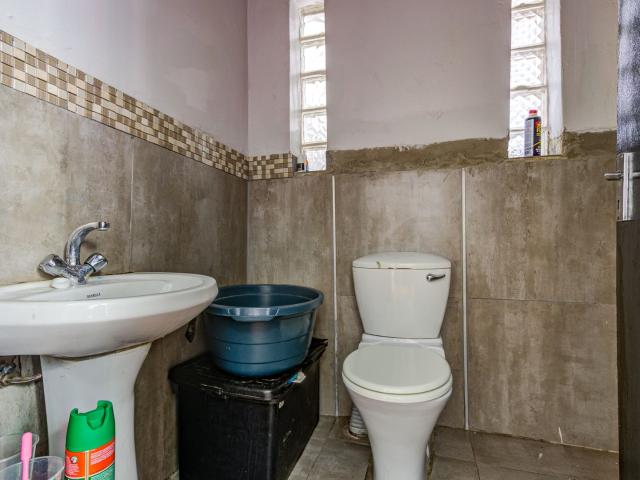 4 Bedroom House For Sale in Benoni Central