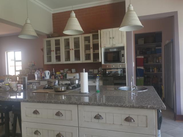4 Bedroom House For Sale in Berg En Dal