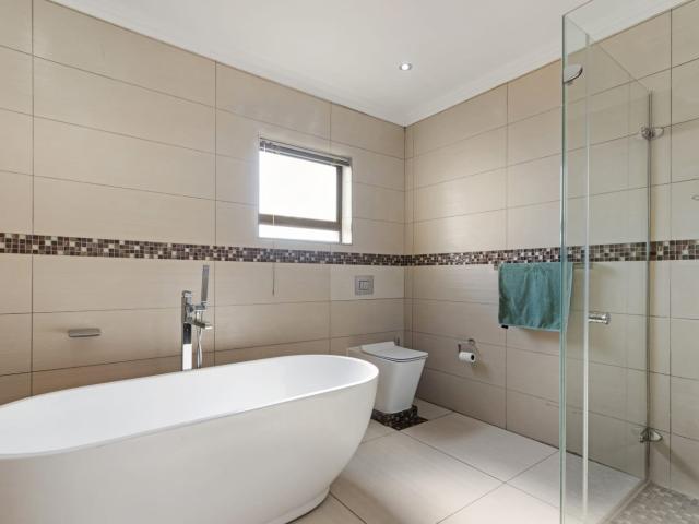 4 Bedroom House For Sale in Birch Acres