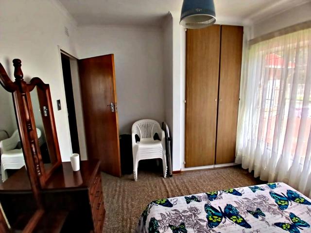 4 Bedroom House For Sale in Birchleigh North