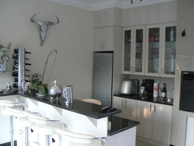 4 Bedroom House For Sale in Birdwood Estate