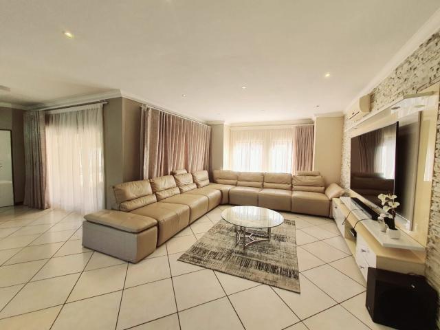 4 Bedroom House For Sale in Birdwood Estate
