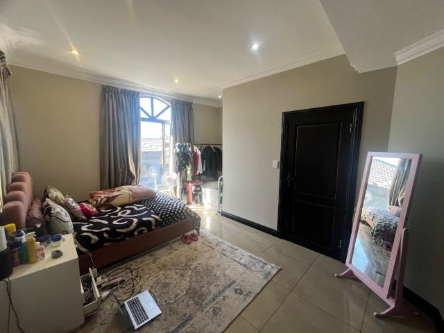 4 Bedroom House For Sale in Blue Valley Golf Estate