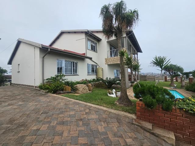 4 Bedroom House For Sale in Bluff