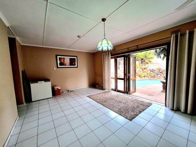 4 Bedroom House For Sale in Bluff
