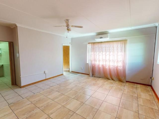4 Bedroom house for sale in Blydeville, Upington