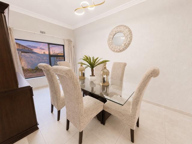 4 Bedroom House For Sale in Brackendowns