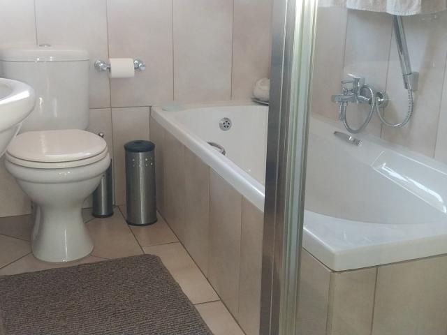4 Bedroom House For Sale in Brackenhurst