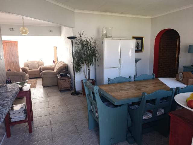 4 Bedroom House For Sale in Brackenhurst