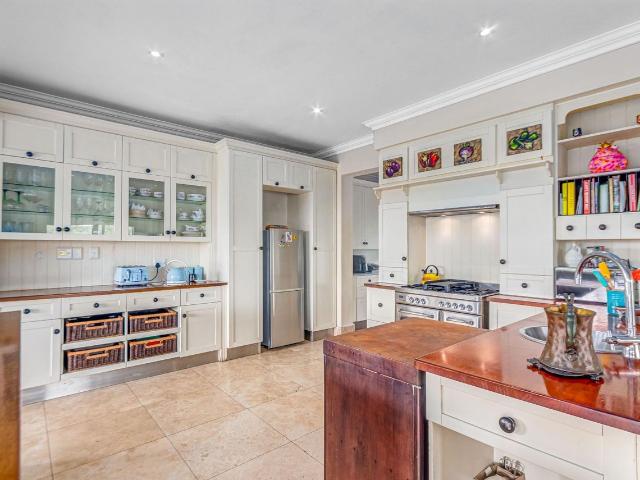 4 Bedroom House For Sale in Bridle Park AH