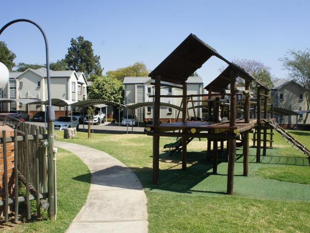 4 Bedroom house for sale in Broadacres, Sandton