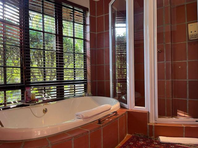 4 Bedroom House For Sale in Broadlands Estate