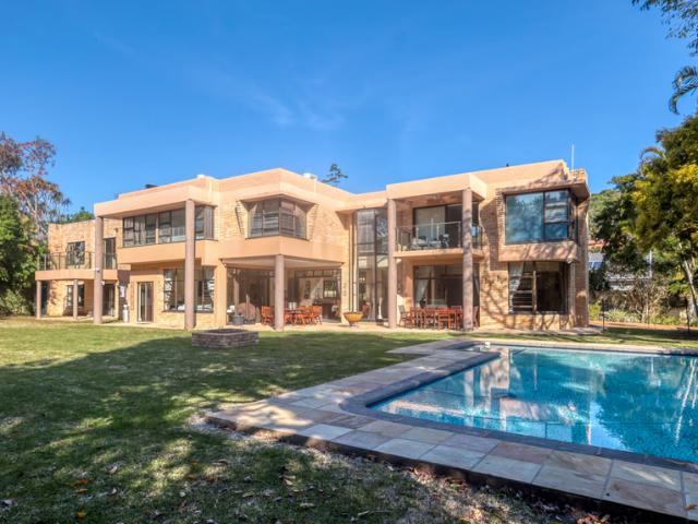 4 Bedroom House For Sale in Gonubie