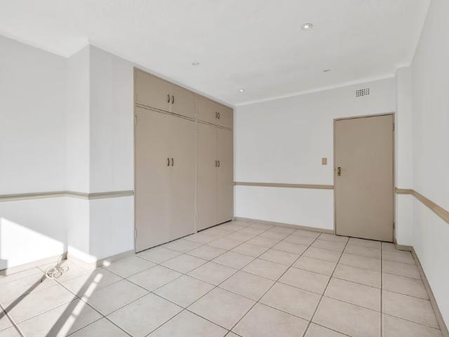 4 Bedroom House For Sale in Gallo Manor