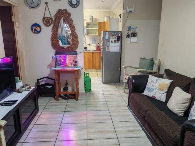 4 Bedroom House For Sale in Geelhoutpark