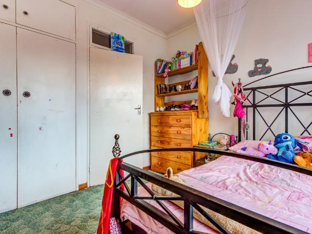 4 Bedroom House For Sale in Glen Marais
