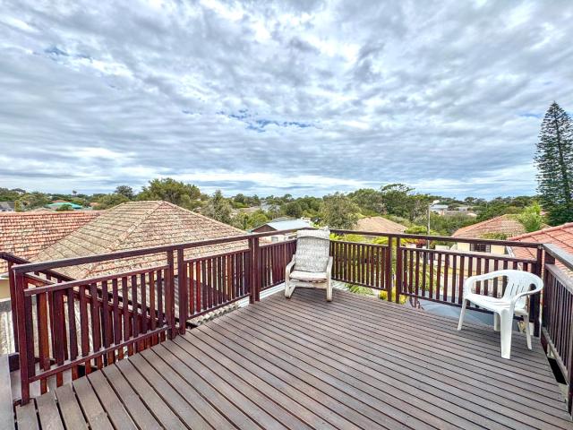 4 Bedroom House For Sale in Glenhurd
