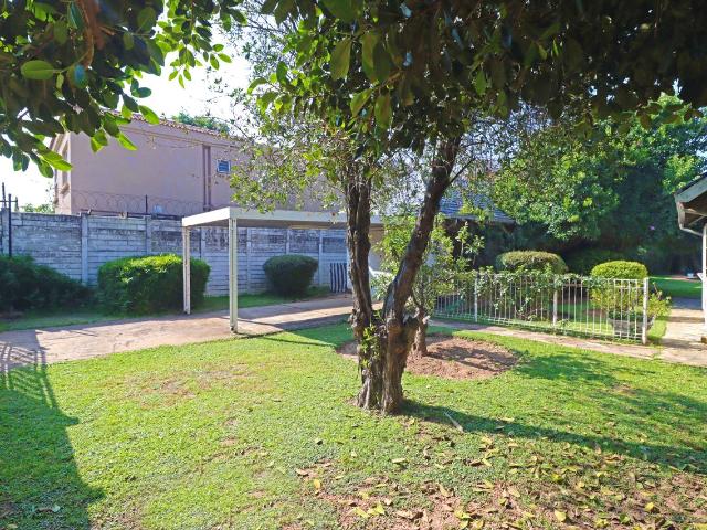 4 Bedroom House For Sale in Glenhazel