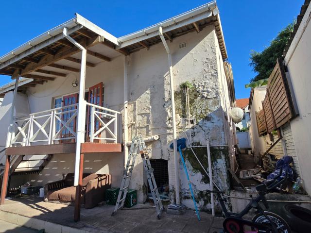 4 Bedroom House For Sale in Glenwood