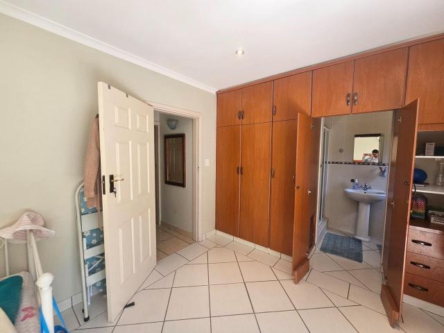 3 Bedroom House For Sale in Dawncliffe