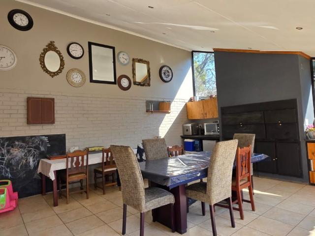 4 Bedroom House For Sale in Dan Pienaar