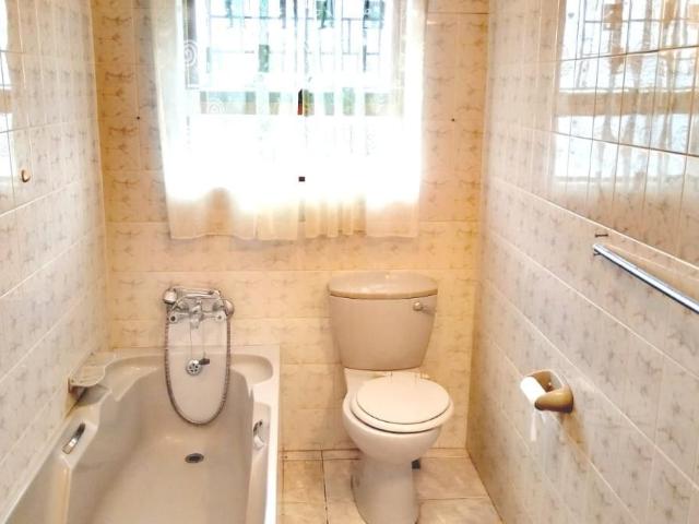 4 Bedroom house for sale in Denneoord, George