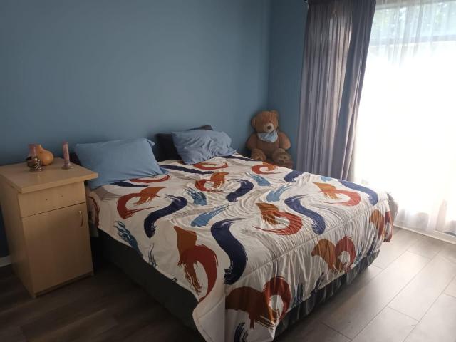 4 Bedroom House For Sale in Die Heuwel Ext 4