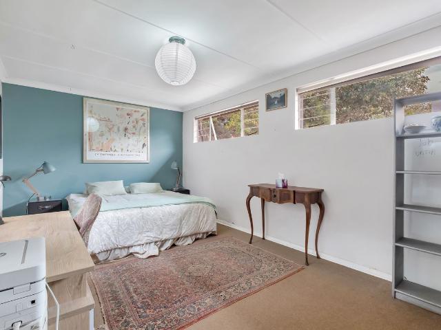 4 Bedroom House For Sale in Emmarentia