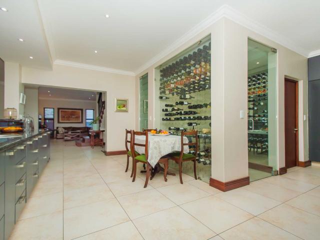 4 Bedroom House For Sale in Eagle Canyon Golf Estate