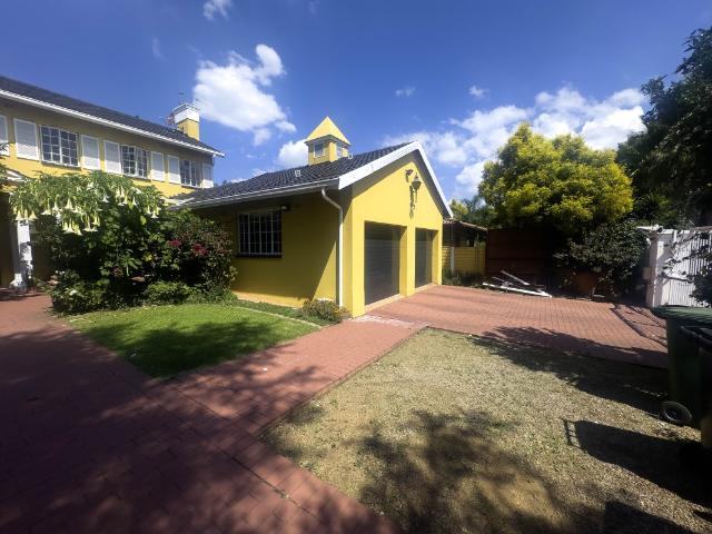 4 Bedroom House For Sale in Eden Glen