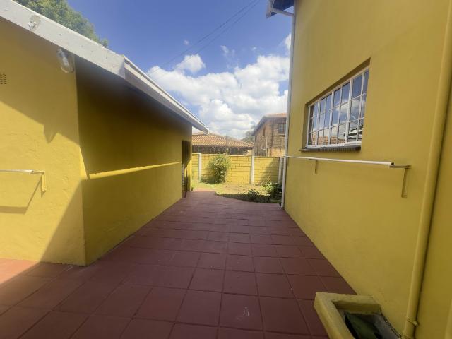 4 Bedroom House For Sale in Eden Glen
