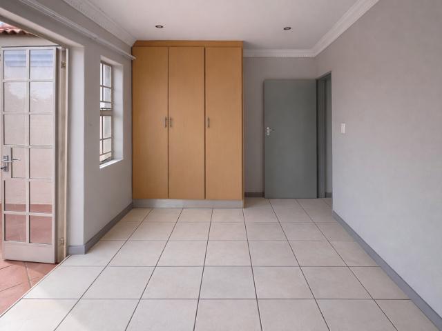 4 Bedroom House For Sale in Equestria