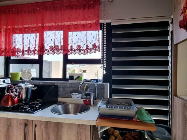 4 Bedroom House For Sale in Everglades Estate