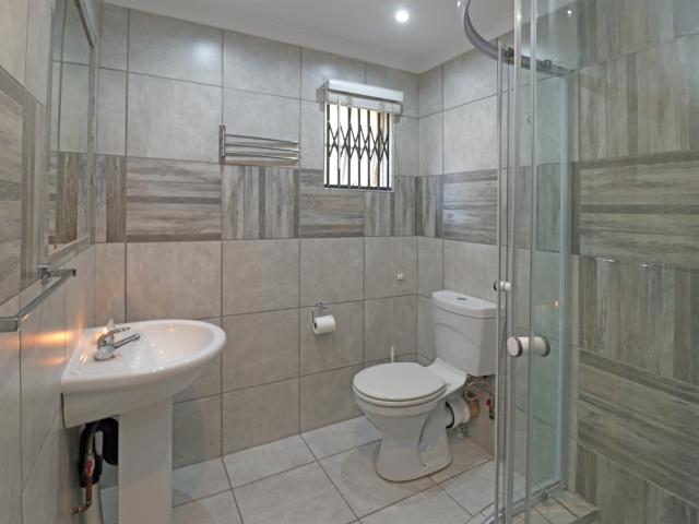 4 Bedroom House For Sale in Farrarmere