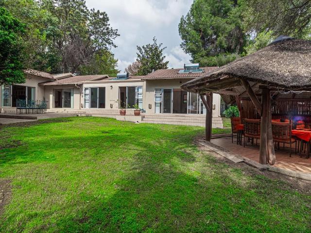 4 Bedroom house for sale in Ferndale, Randburg