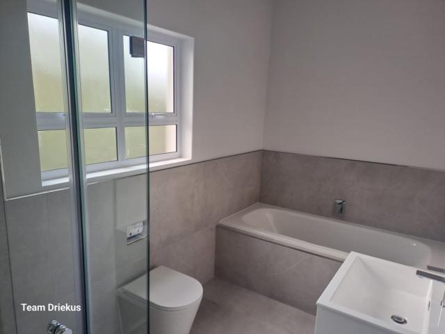 4 Bedroom House For Sale in Flamingo Vlei