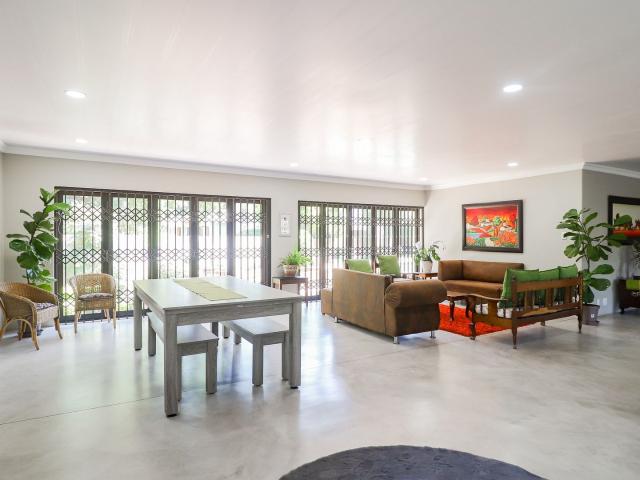 4 Bedroom House For Sale in Flamwood