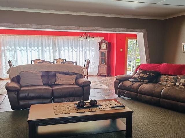 4 Bedroom house for sale in Fleurdal, Bloemfontein