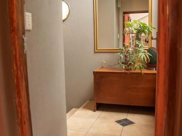 4 Bedroom House For Sale in Florauna