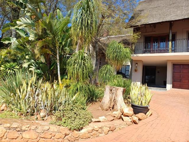 4 Bedroom house for sale in Florauna, Pretoria