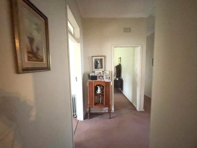 4 Bedroom House For Sale in Florida North