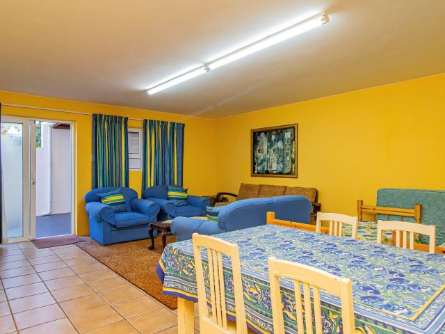 4 Bedroom House For Sale in Franskraal