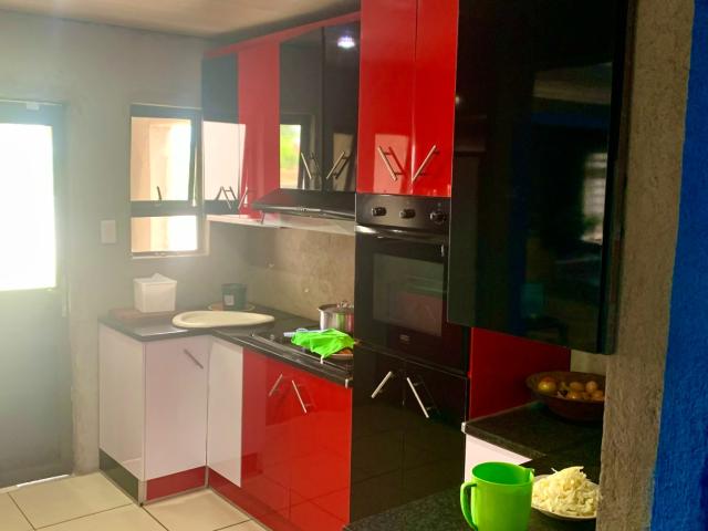 4 Bedroom House For Sale in Koloti