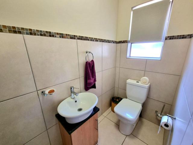 4 Bedroom House For Sale in Koro Creek Golf Estate