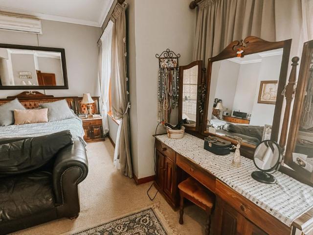 5 Bedroom house for sale in Kosmos Ridge, Hartbeespoort