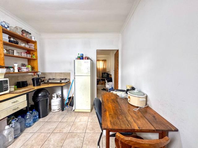4 Bedroom House For Sale in Kabega