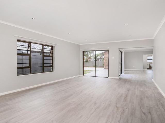 4 Bedroom house for sale in Kamma Park, Port Elizabeth