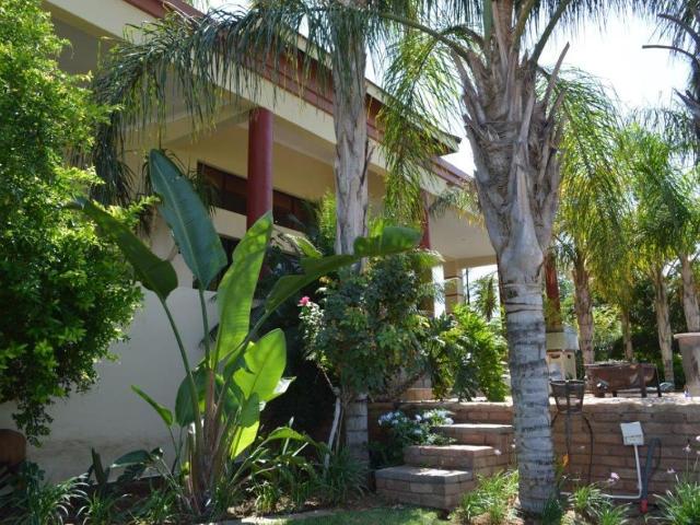 4 Bedroom house for sale in Keidebees, Upington