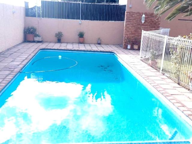 4 Bedroom house for sale in Kensington, Johannesburg