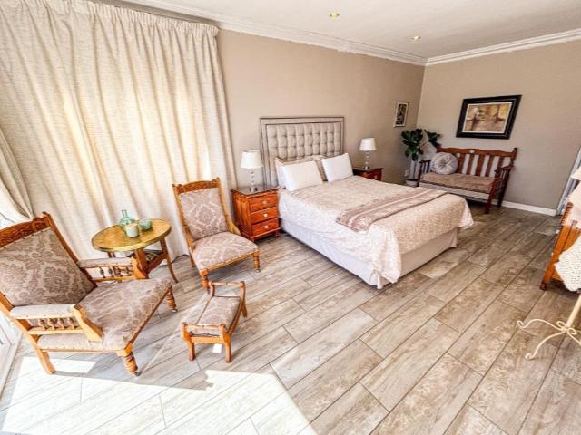 4 Bedroom House For Sale in Kibler Park